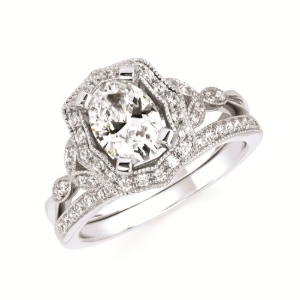 Exclusively Signature Collection engagement ring with a lab-grown diamond
